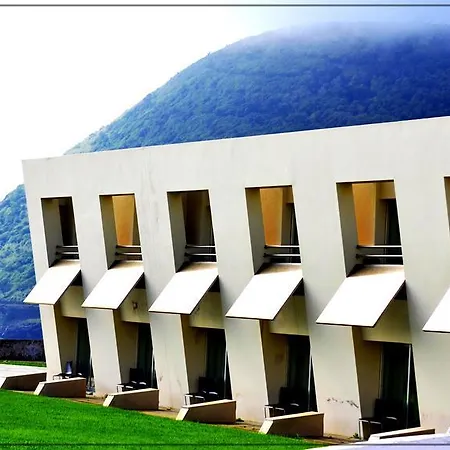 De Castelo De S. Sebastiao Angra do Heroismo