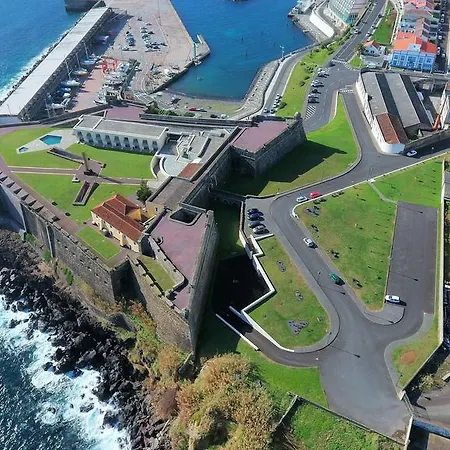 Hotel De Castelo De S. Sebastiao