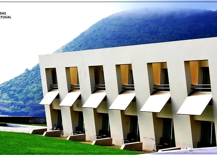 De Castelo De S. Sebastiao Angra do Heroísmo