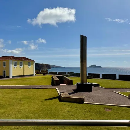 De Castelo De S. Sebastiao Angra do Heroísmo