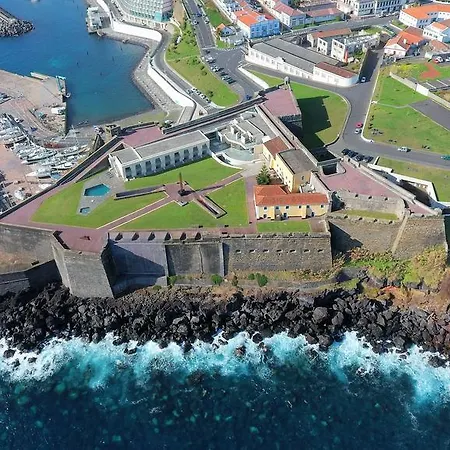 מלון De Castelo De S. Sebastiao Angra do Heroísmo