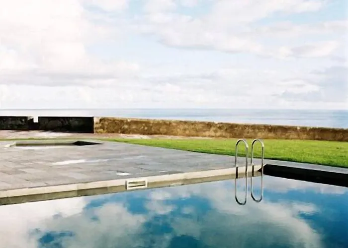 De Castelo De S. Sebastiao Angra do Heroismo